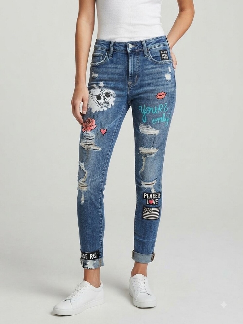 RARE American Eagle Patched And Painted Distressed Jeggings